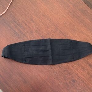 Small Men’s or Boy’s black cummerbund